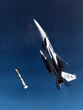 (gu)ķl(wi)Ǽg(sh)l(f)չh(yun)DF-15l(f)ASM-135l(wi)ǌ(do)