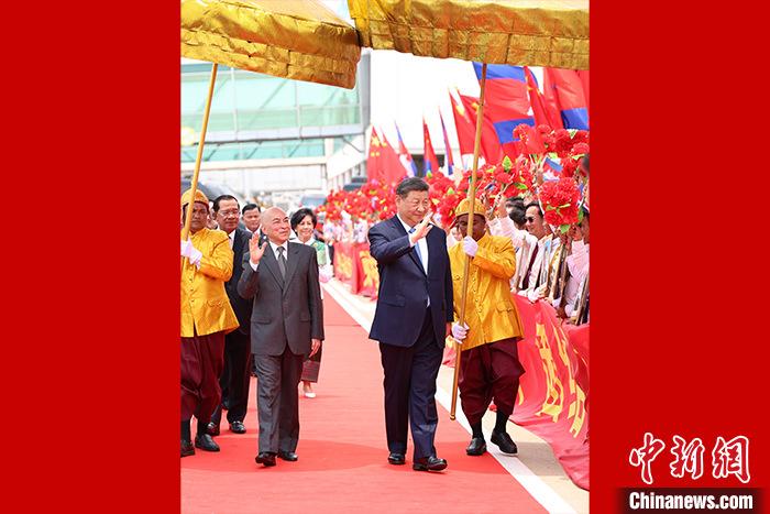習(xí)近平抵達(dá)金邊對(duì)柬埔寨進(jìn)行國(guó)事訪問