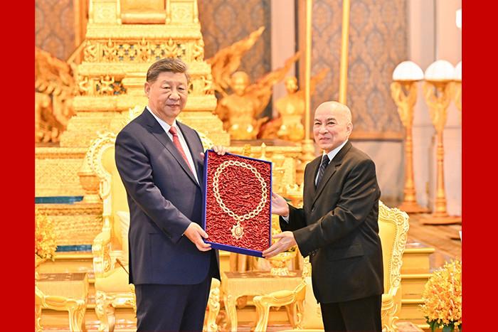 習(xí)近平會(huì)見柬埔寨國(guó)王西哈莫尼