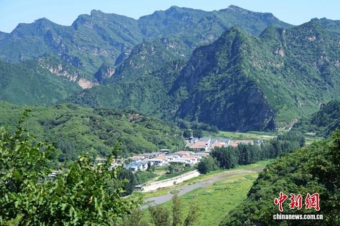 （抗戰(zhàn)勝利80周年）探訪英雄母親鄧玉芬故居