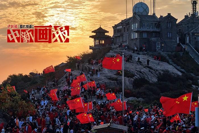 這一抹中國(guó)紅 耀動(dòng)神州