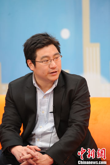 好友揭秘莫言領(lǐng)獎(jiǎng)軼事稱其平時(shí)愛喝茶看話劇(4)