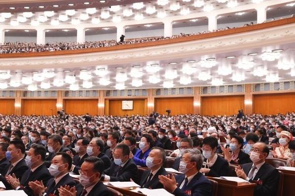 “兩高”報告點名腐敗分子：雖遠必懲，法網(wǎng)就是天網(wǎng)