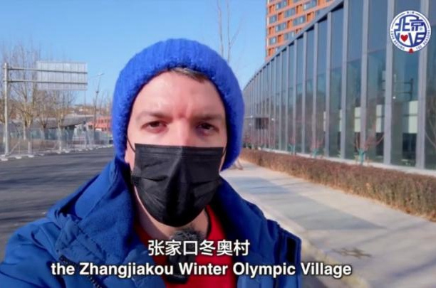 運(yùn)動員公寓什么樣？英國小哥玩嗨了