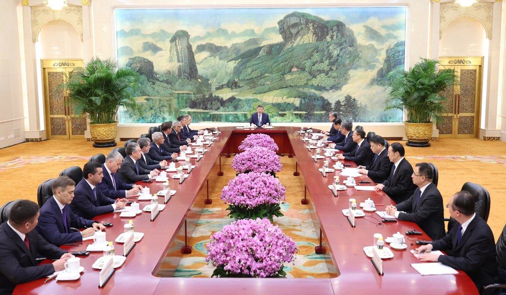 習(xí)近平集體會見上海合作組織成員國外長理事會會議外方代表團團長