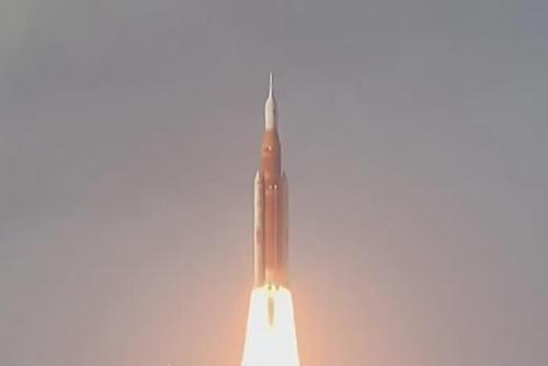 “阿耳忒彌斯2號”載人繞月任務 打破人類距離地球最遠飛行紀錄