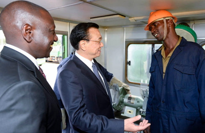 李克強(qiáng):用好中國(guó)裝備和技術(shù)優(yōu)勢(shì)促當(dāng)?shù)鼐蜆I(yè)