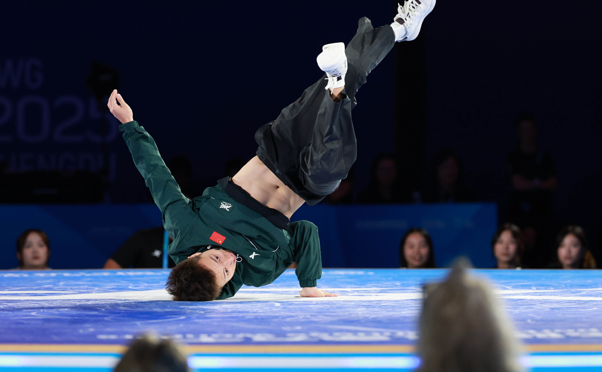 男子單人霹靂舞預賽精彩紛呈